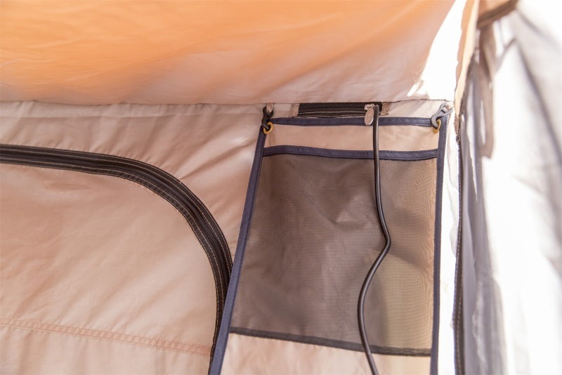 ARB Deluxe Awning Room W/Floor 2.0M79Lg 2000X2500mm 79X98In