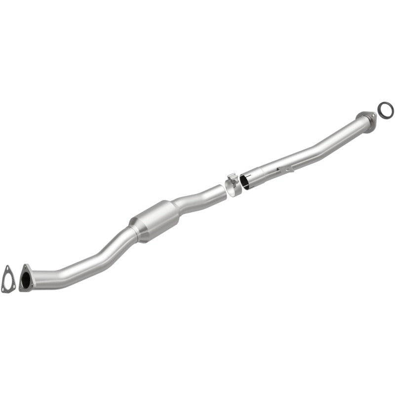 MagnaFlow OEM Grade Federal Direct Fit Catalytic Converter - 2010-2012 Subaru Outback / Legacy