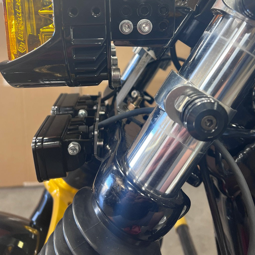 A10 MOTO Lower Clamp Dual S2 Bracket Set for Sportster/Softail/Dyna/Fatbob Combo Kit