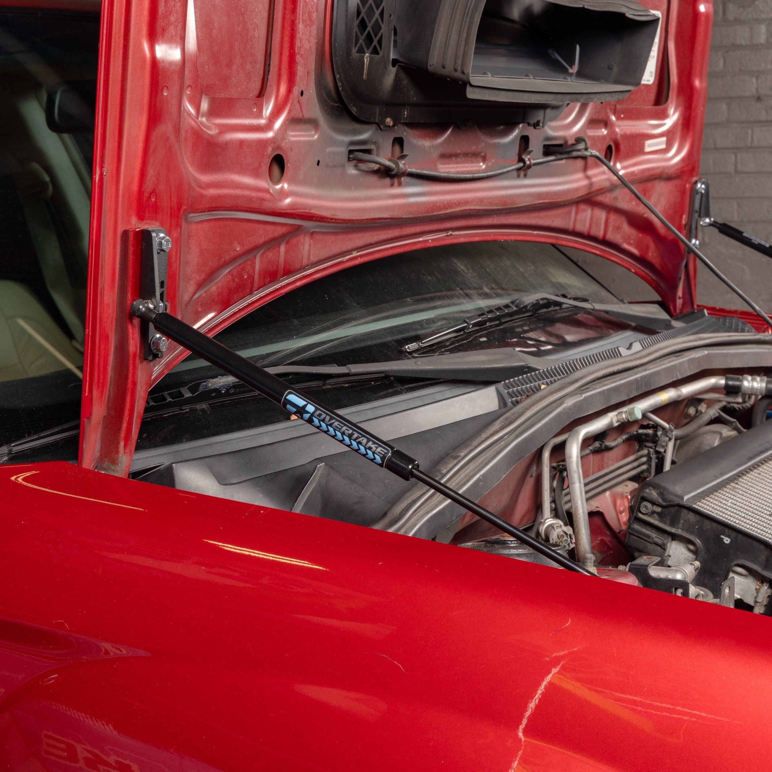 OVERTAKE Hi-Lift Hood Strut Kit - Subaru 2004-2008 Forester XT