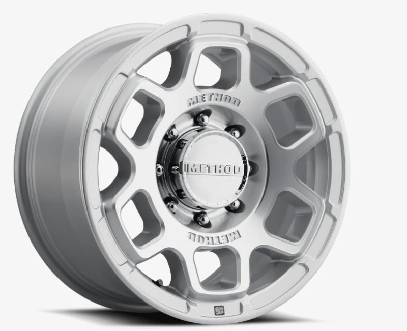 Method MR710-HD Bead Grip 18x9 / 8x170 / 12mm Offset / Machined Clear Coat Wheel