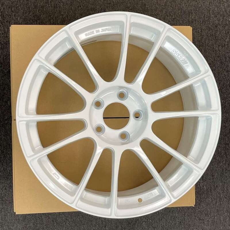 SSR GTX04 18x9.5 5x114.3 40mm Offset - White (Single Wheel)