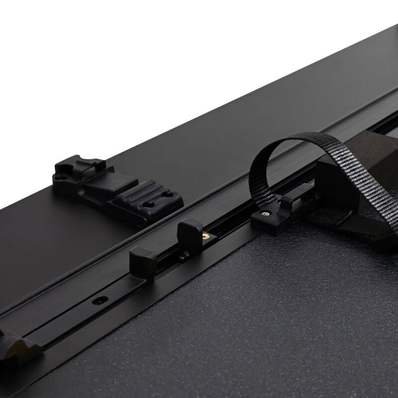 Westin 07-21 Toyota Tundra 5ft 7in Bed Hard Tri-Fold Tonneau Cover - Black