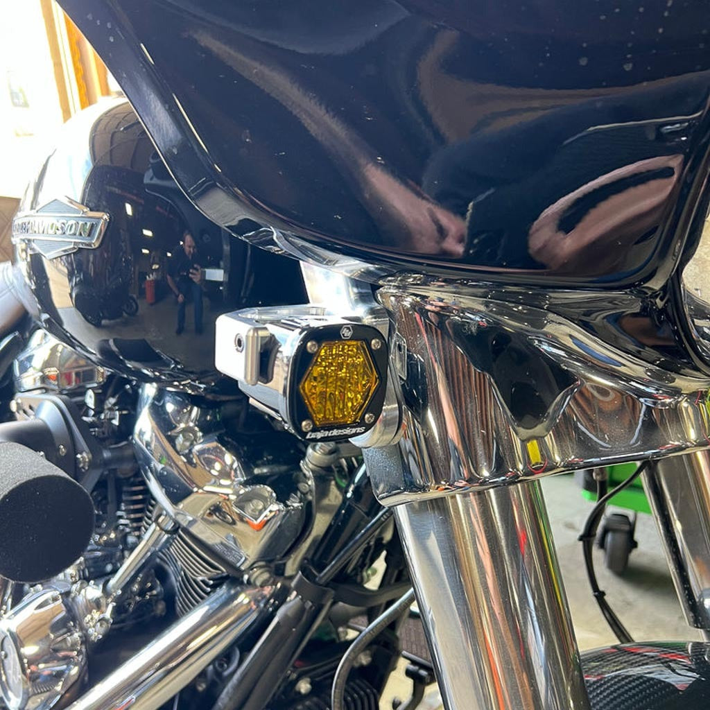 A10 MOTO 96-13 Street Glide/Road King Billet S1 Pod Front Turn Signal Kit