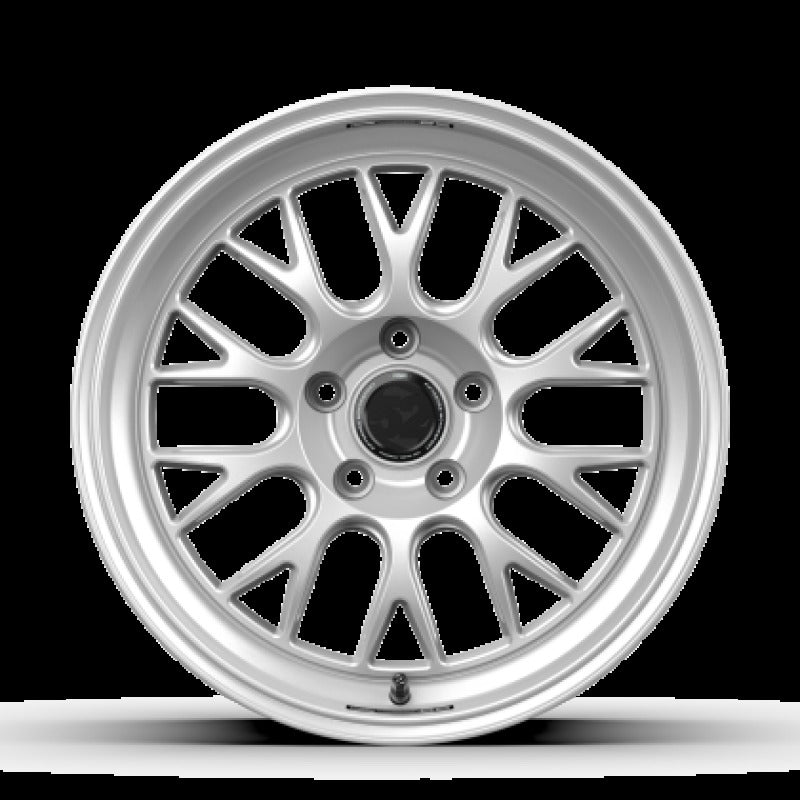 fifteen52 Holeshot RSR 19x9.5 5x114.3 38mm ET 73.1mm Center Bore Radiant Silver Wheel