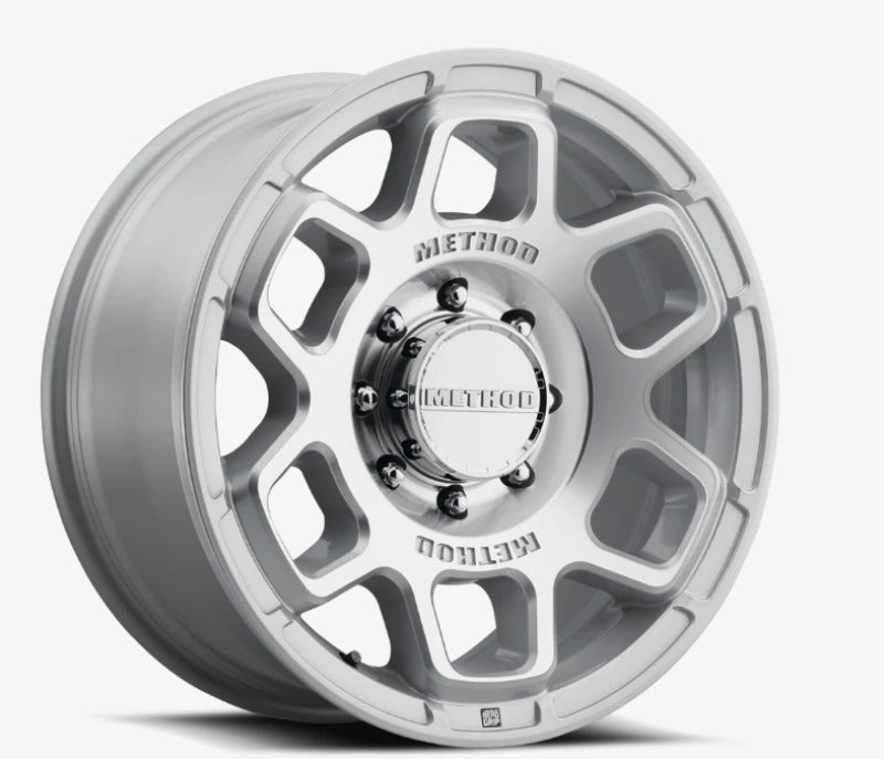 Method MR710-HD Bead Grip 18x9 / 8x180 / 12mm Offset / Machined Clear Coat Wheel