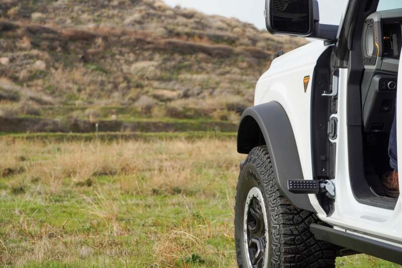 DV8 Offroad 2021+ Ford Bronco Foot Peg Pair - Black