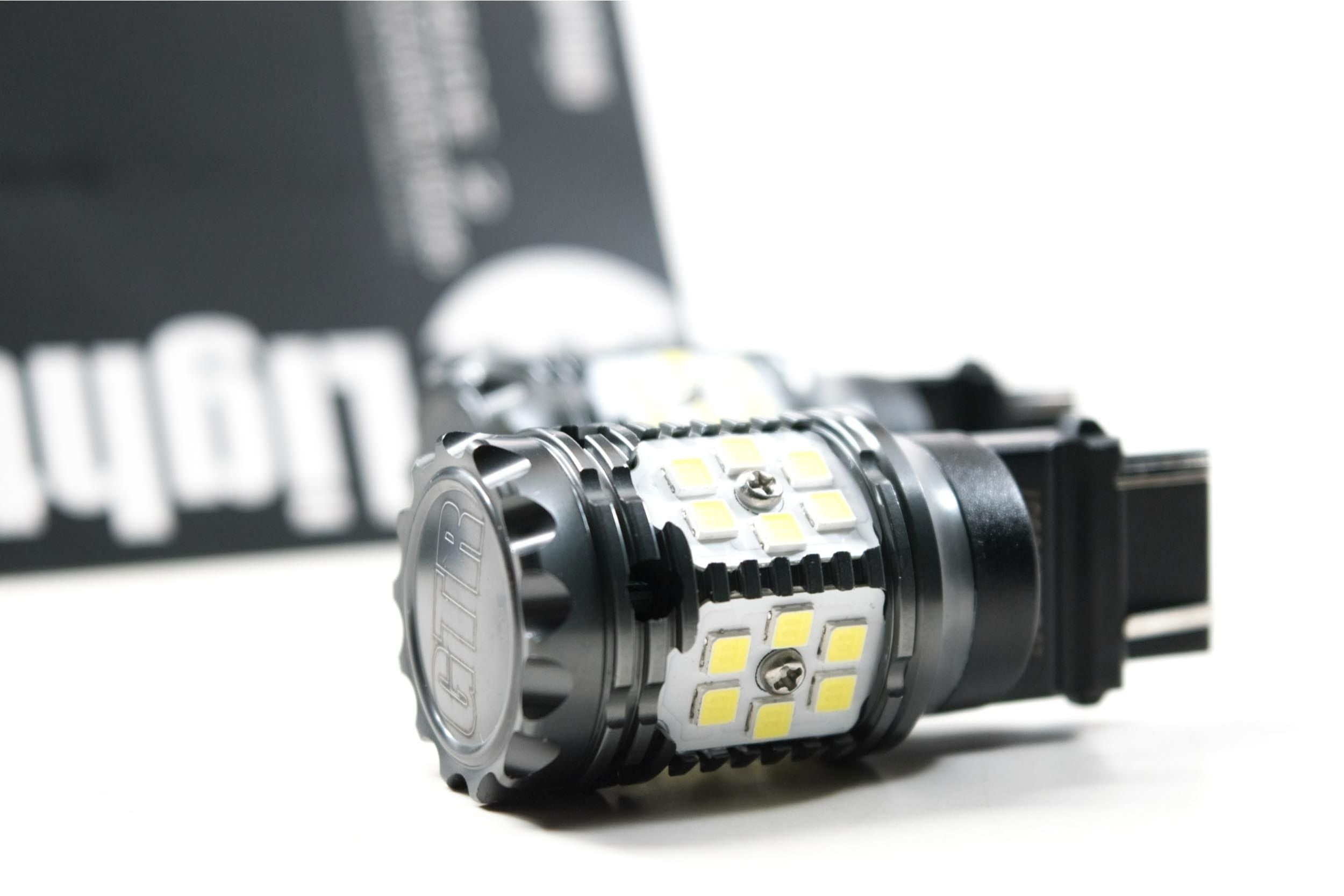GTR Lighting Carbide Canbus 2.0 3156/3157 CK LED Bulb Switchback (Pair) - GTR.LED586-2PK