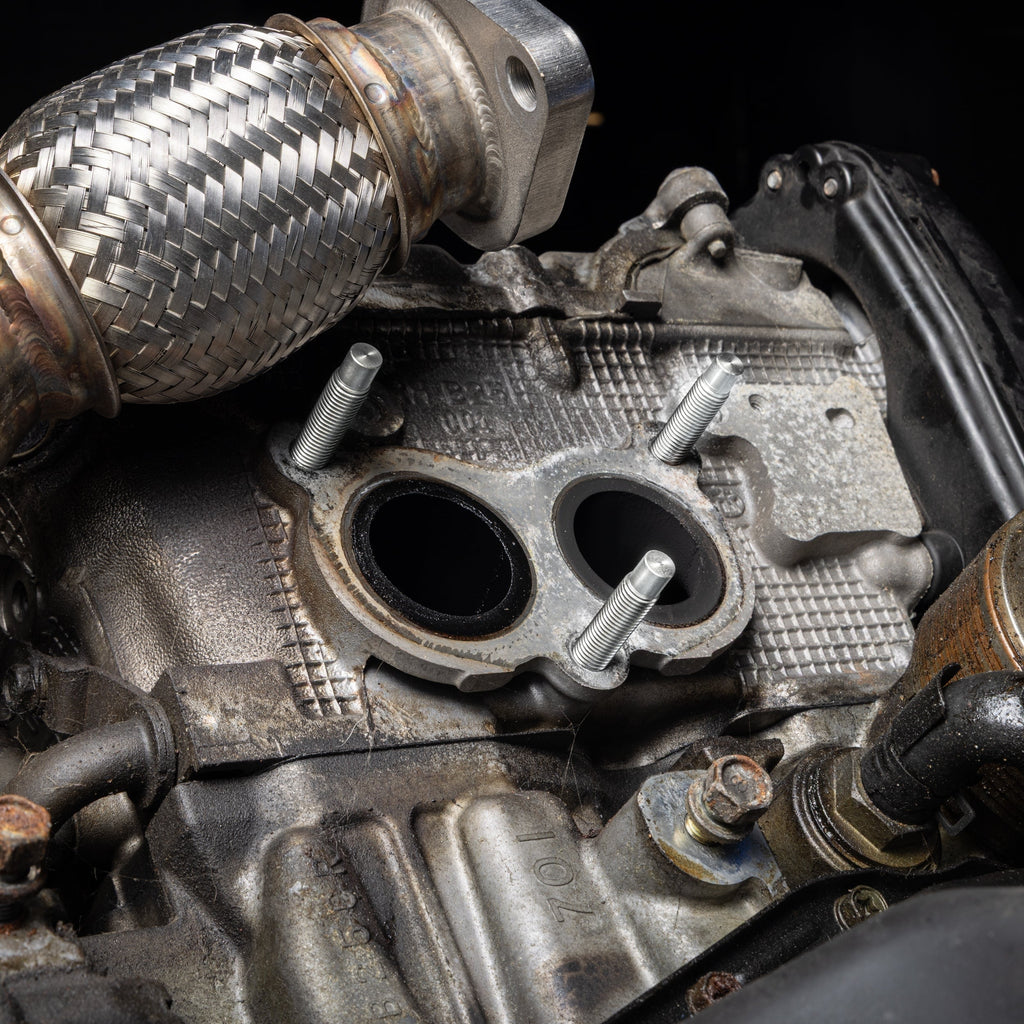 OVERTAKE Exhaust Manifold Hardware Kit - Subaru Models