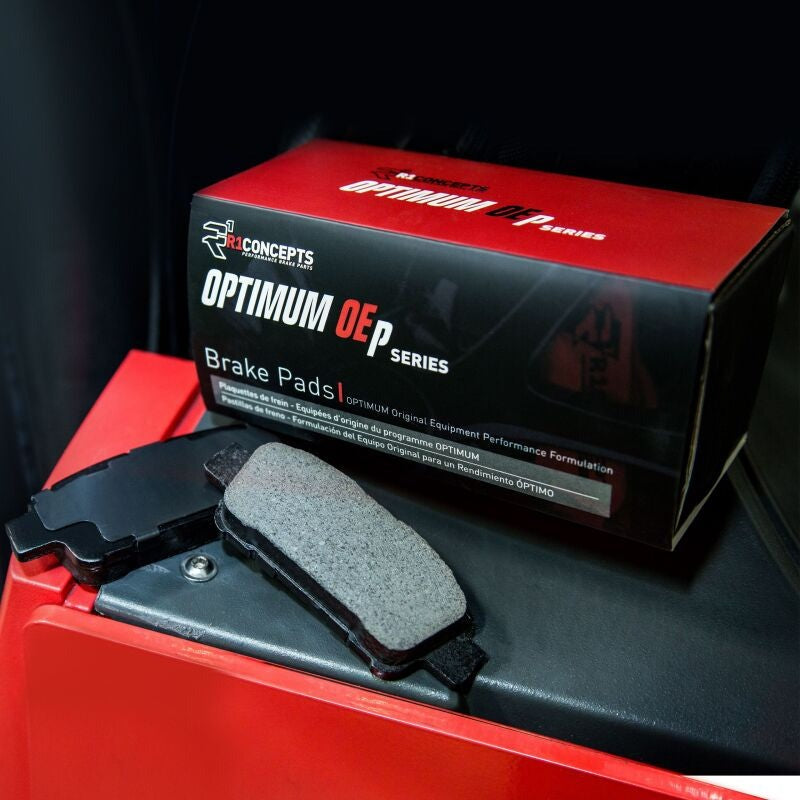 R1 Front R1 Optimum OE Pads & Hardware Kit - 2004-2017 Subaru STI / 2017-2020 & 2022-2026 Subaru BRZ w/ Brembo